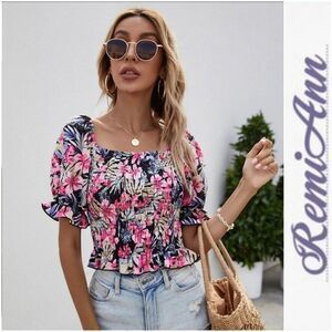 Floral Shirred Puff Sleeve Blouse